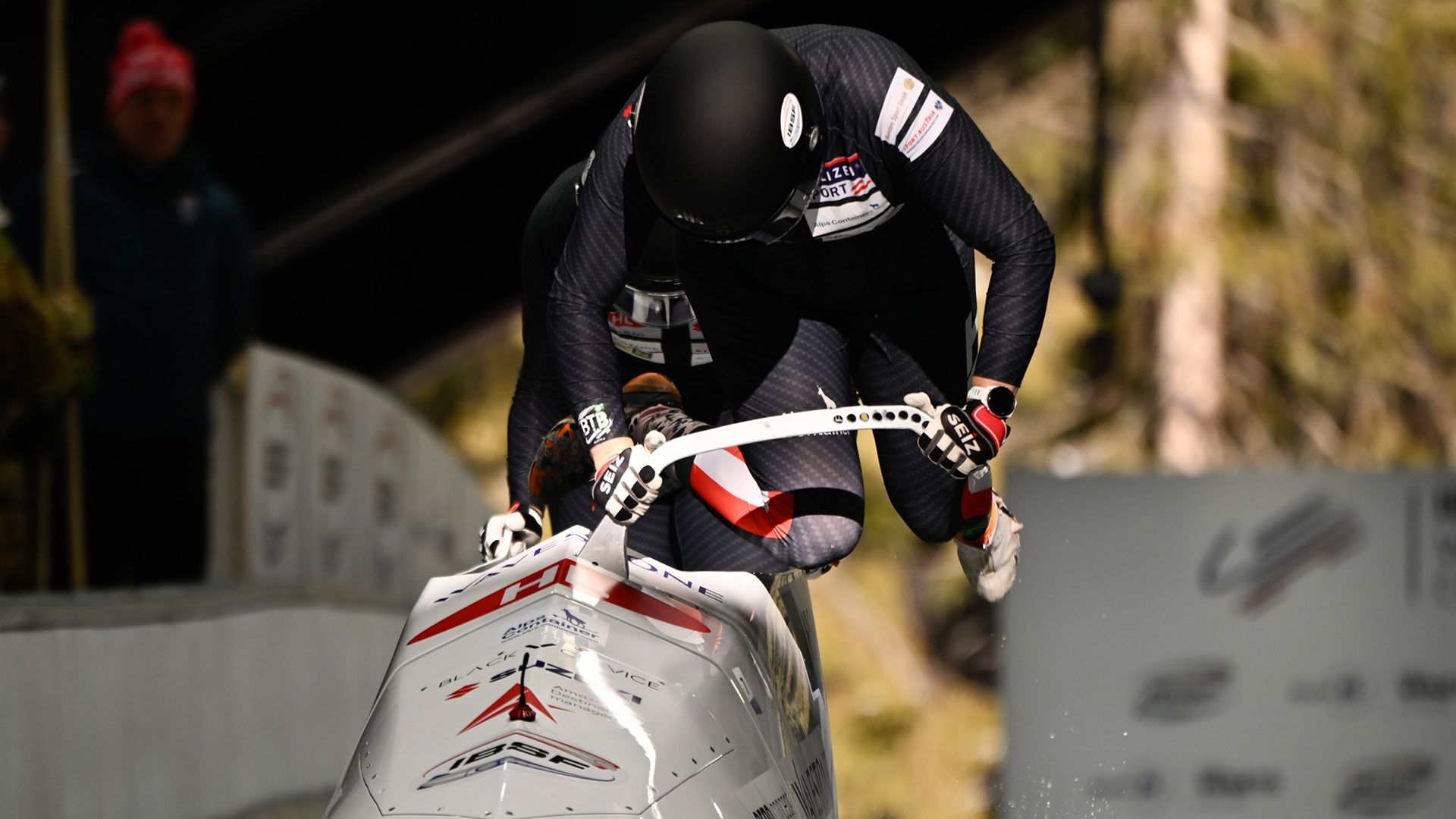 "Das Material läuft"