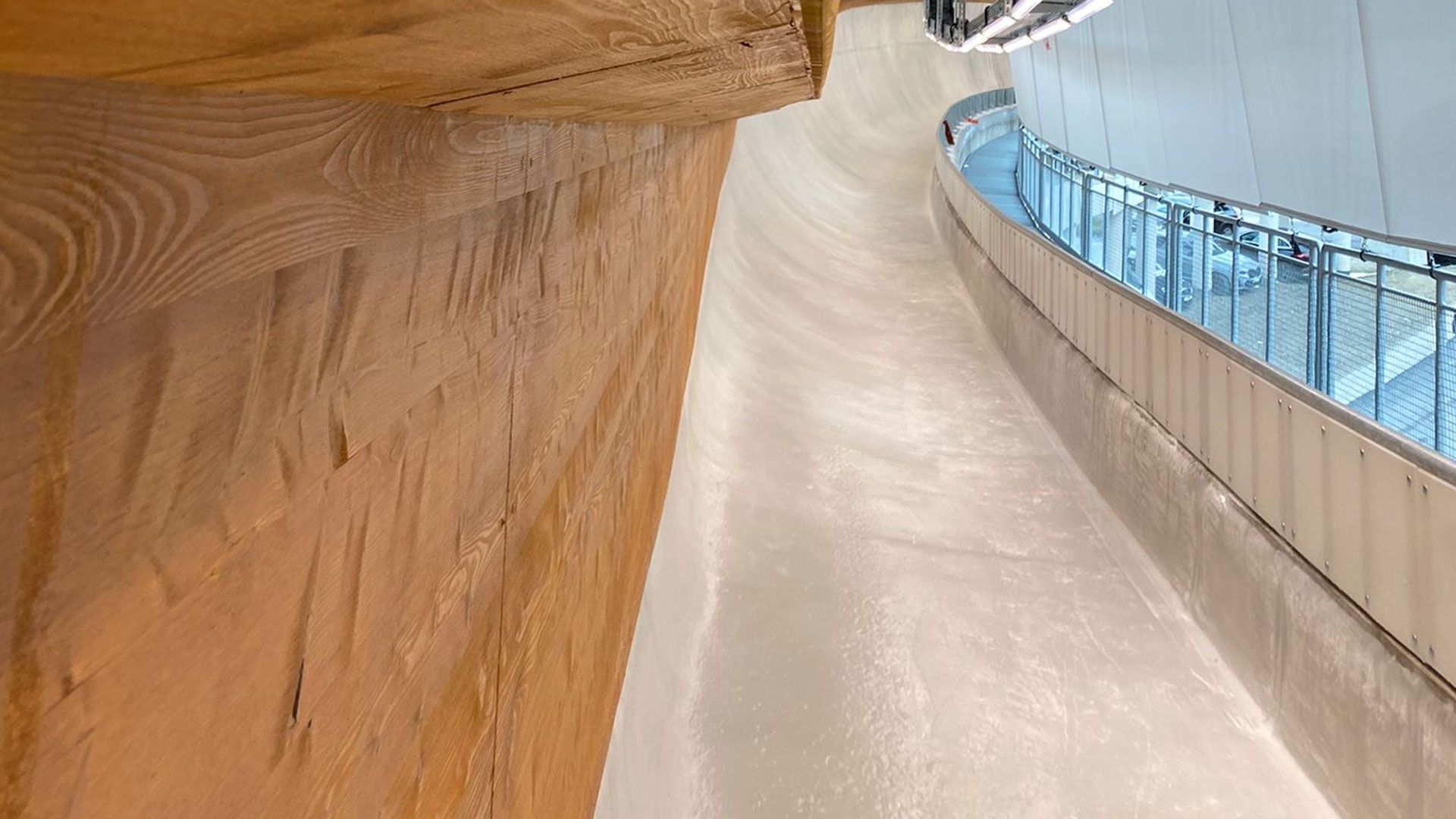 Eiskanal besteht Viererbob-Test